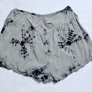 American Eagle Outfitters Tie-Dye Pull-On Shorts — Gray & Black